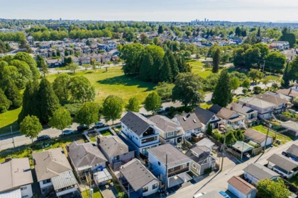 Hot Tub / Spa Photo of 1 2875 Cambridge Street, Vancouver, BC