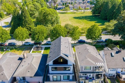 Swimming Pool Photo of 1 2875 Cambridge Street, Vancouver, BC