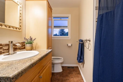 Laundry Room Photo of 27042 28b Avenue, Langley, BC