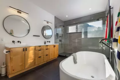 2193 Crumpit Woods Drive, Squamish, BC, Squamish — Single Family Residence for sale