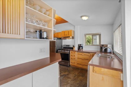 Breakfast Nook Photo of 1408 Edinburgh Street, New Westminster, BC