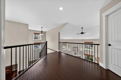 Mudroom Photo of 24696 103a Avenue, Maple Ridge, BC