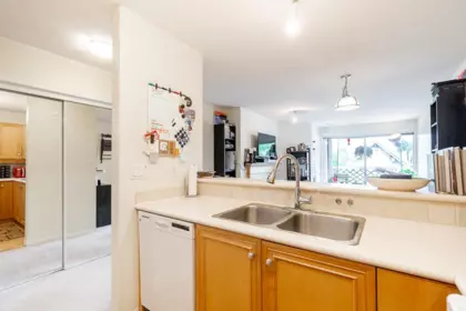 Breakfast Nook Photo of 306 2929 W 4th Avenue, Vancouver, BC