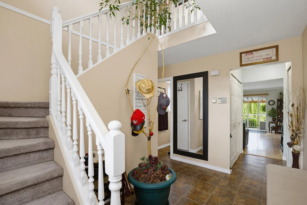 Family Room Photo of 7957 Burdock Street, Mission, BC