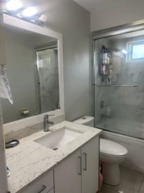 Primary Bathroom Photo of 18254 N 56a Avenue, Surrey, BC
