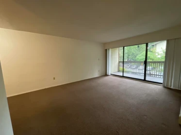 208 10061 150th Street, Surrey, BC, Surrey — Apartment/Condo for sale