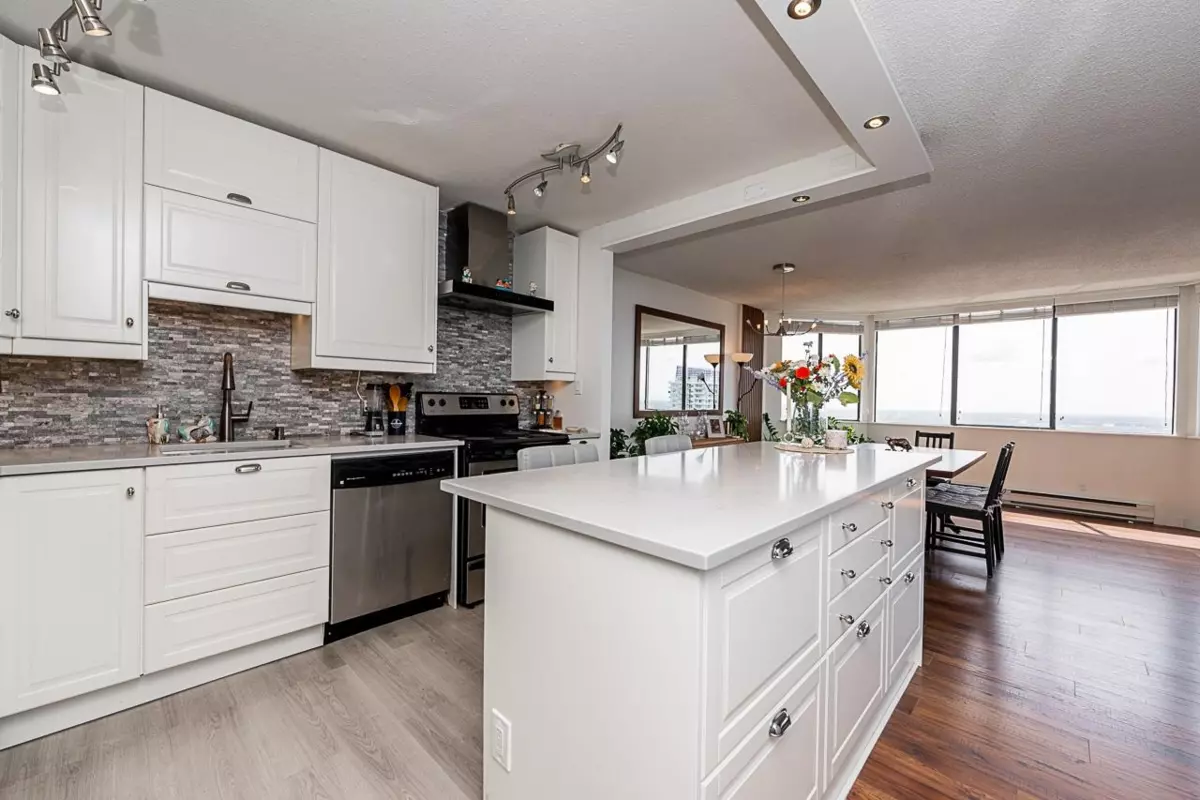 Dining Area Photo of 2505 6540 Burlington Avenue, Burnaby, BC