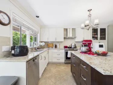 Kitchen Photo of 4368 Craigflower Drive, Richmond, BC