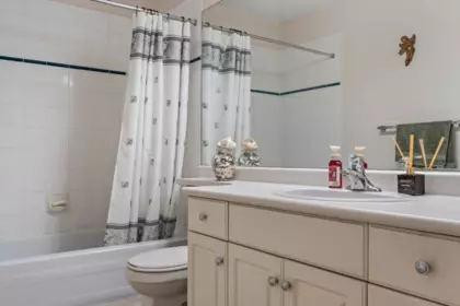 Mudroom Photo of 404 33708 King Road, Abbotsford, BC