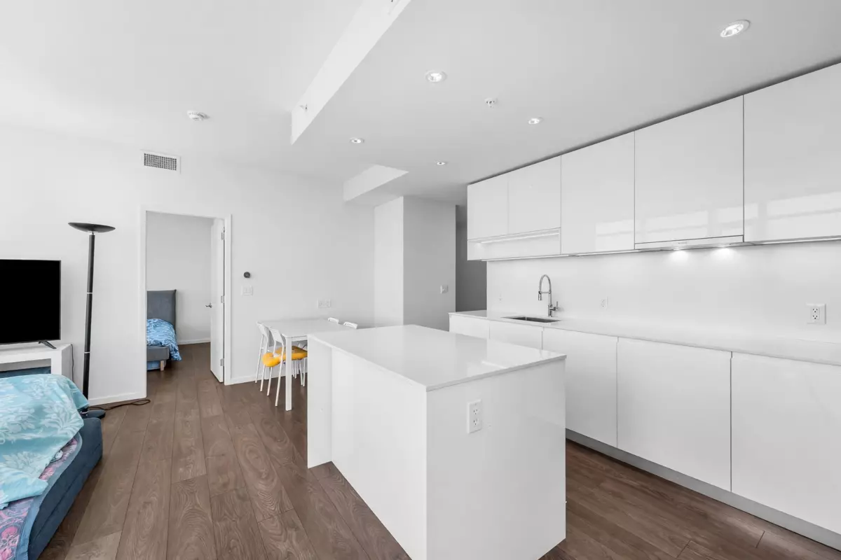 Dining Area Photo of 902 6808 Minoru Boulevard, Richmond, BC