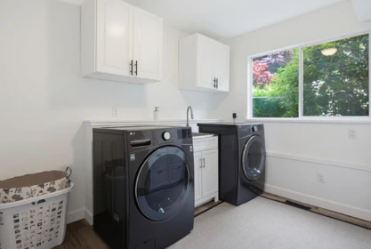 Mudroom Photo of 32562 Murray Avenue, Abbotsford, BC