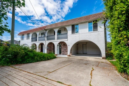 8991 St. Albans Road, Richmond, BC, Richmond — Half Duplex for sale