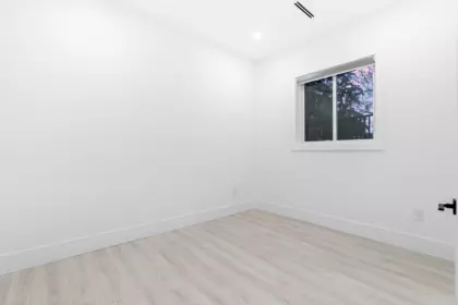 Laundry Room Photo of 9336 119a Street, Delta, BC