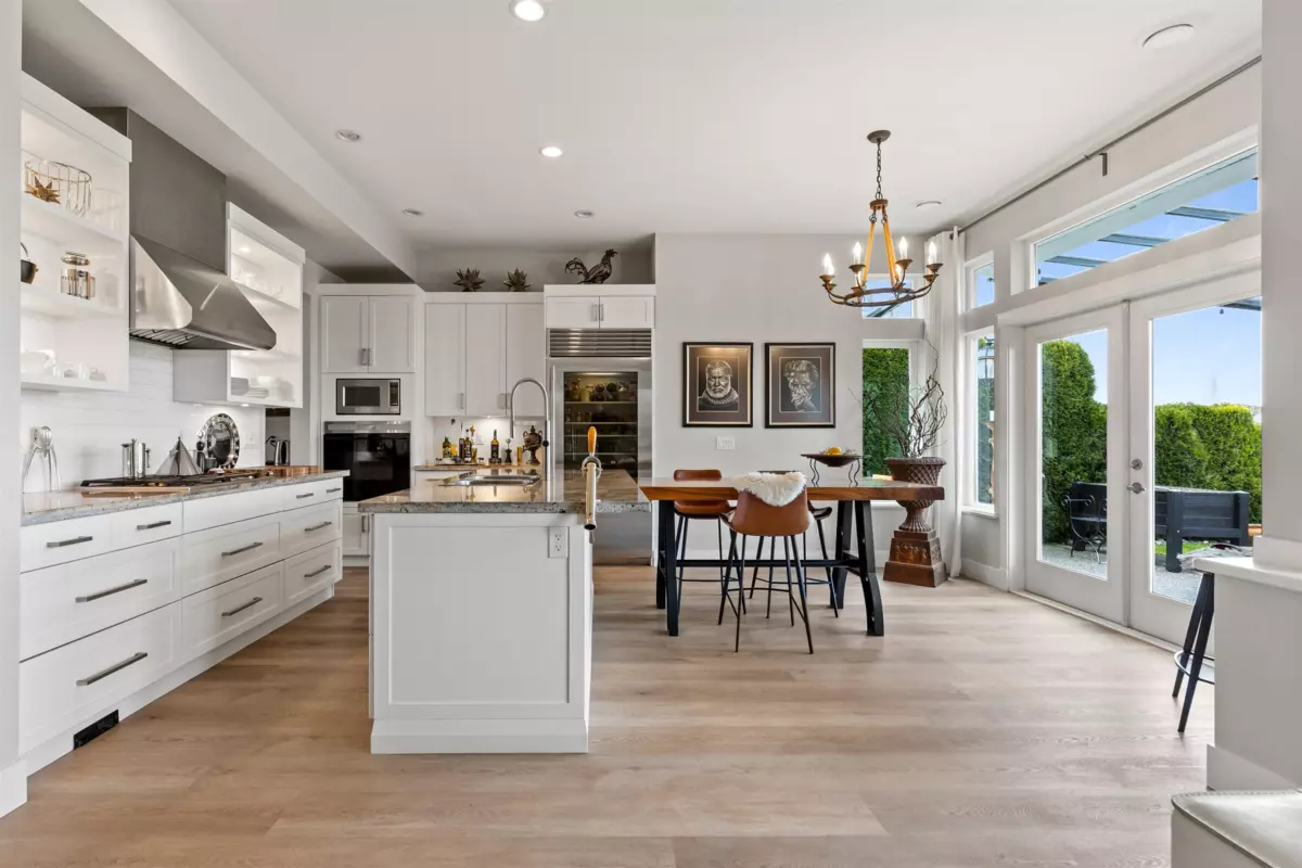 Dining Area Photo of 14279 37 Avenue, Surrey, BC