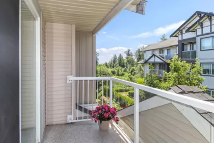 Office / Den Photo of 406 19366 65 Avenue, Surrey, BC