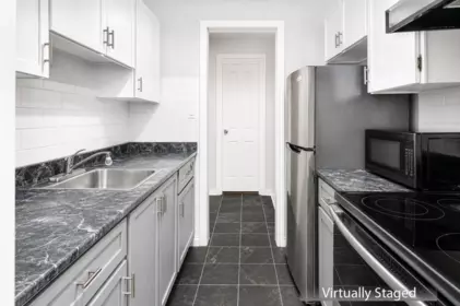 Kitchen Photo of 105 12096 222 Street, Maple Ridge, BC