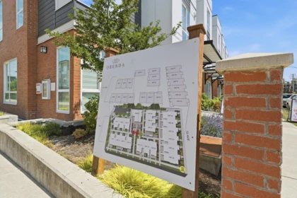 Front Yard Photo of 20 18855 72 Avenue, Surrey, BC