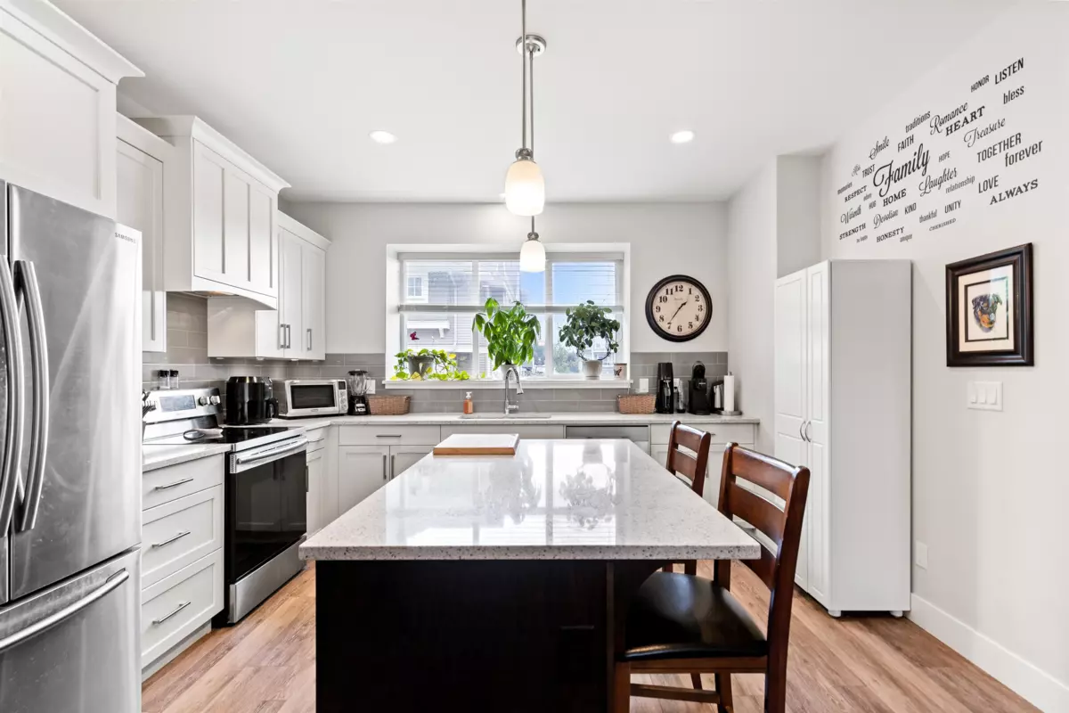 Family Room Photo of 21 4295 Old Clayburn Road, Abbotsford, BC