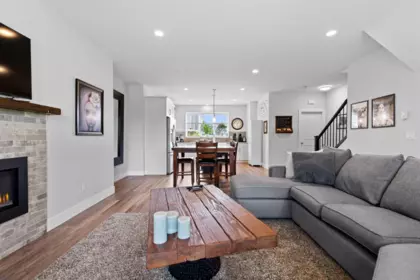 Primary Bedroom Photo of 21 4295 Old Clayburn Road, Abbotsford, BC