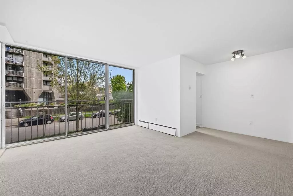 Dining Area Photo of 203 1250 Burnaby Street, Vancouver, BC
