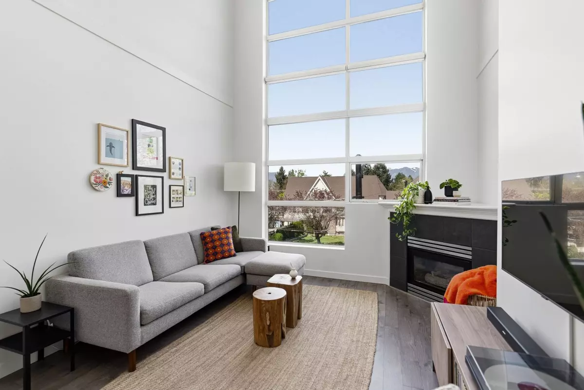 Family Room Photo of 327 418 E Broadway, Vancouver, BC
