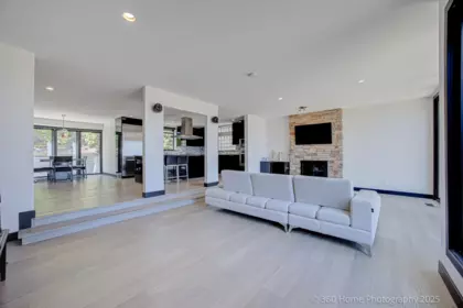 Kitchen Island Photo of 314 Rosehill Wynd, Delta, BC