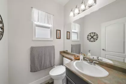 Primary Bathroom Photo of 18568 64b Avenue, Surrey, BC