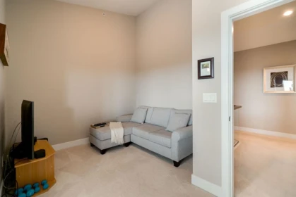 Entry Foyer Photo of 10495 248 Street, Maple Ridge, BC