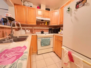Kitchen Photo of 1784 Coquitlam Avenue, Port Coquitlam, BC