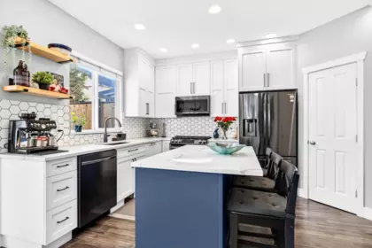 Breakfast Nook Photo of 14974 59 Avenue, Surrey, BC