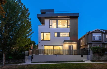 1 3428 Mons Drive, Vancouver, BC, Vancouver — Half Duplex for sale