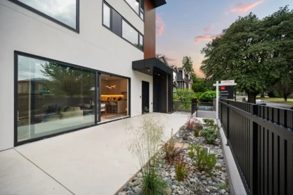 1 3428 Mons Drive, Vancouver, BC, Vancouver — Half Duplex for sale