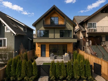 1 2755 W 11th Avenue, Vancouver, BC, Vancouver — Half Duplex for sale