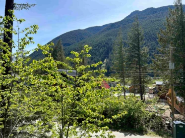H80 Huckleberry Road, Sunshine Valley, BC, Sunshine Valley — Recreational for sale