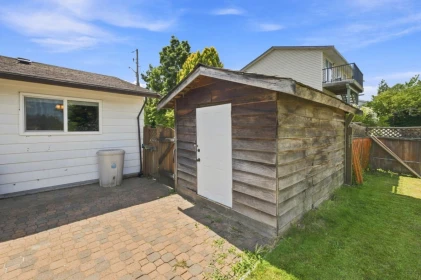 Hallway Photo of 26647 30a Avenue, Langley, BC