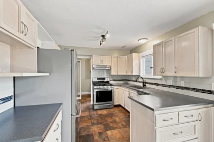 Primary Bedroom Photo of 26647 30a Avenue, Langley, BC