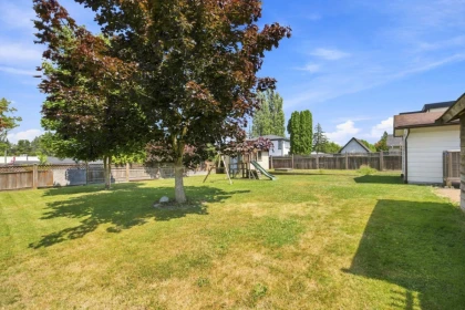 Swimming Pool Photo of 26647 30a Avenue, Langley, BC