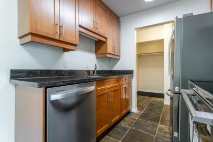209 275 W 2nd Street, North Vancouver, BC, North Vancouver — Apartment/Condo for sale