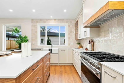 Breakfast Nook Photo of 5841 48a Avenue, Ladner, BC