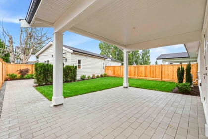 Garage Interior Photo of 5841 48a Avenue, Ladner, BC