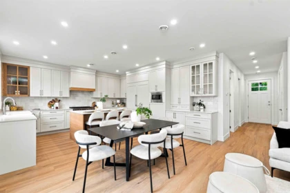 Kitchen Island Photo of 5841 48a Avenue, Ladner, BC