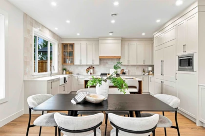 Kitchen Photo of 5841 48a Avenue, Ladner, BC