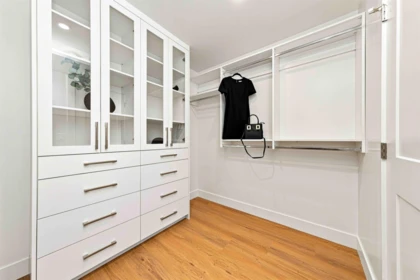 Powder Room Photo of 5841 48a Avenue, Ladner, BC