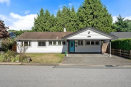 1216 Pinewood Crescent, North Vancouver, BC