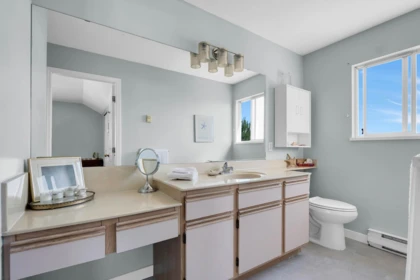 Powder Room Photo of 213 7837 120a St Street, Surrey, BC