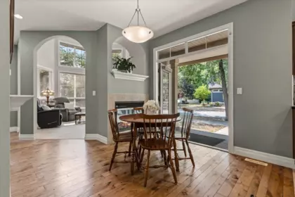 Kitchen Island Photo of 5877 Garrison Boulevard, Chilliwack, BC