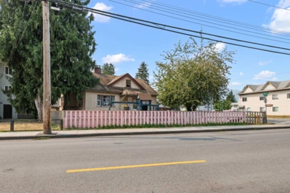 9475 Williams Street, Chilliwack, BC, Chilliwack — Single Family Residence for sale