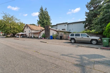 Kitchen Photo of 9475 Williams Street, Chilliwack, BC