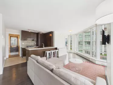 Kitchen Island Photo of 1101 535 Smithe Street, Vancouver, BC