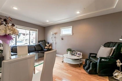 Kitchen Photo of 586 E 60th Avenue, Vancouver, BC